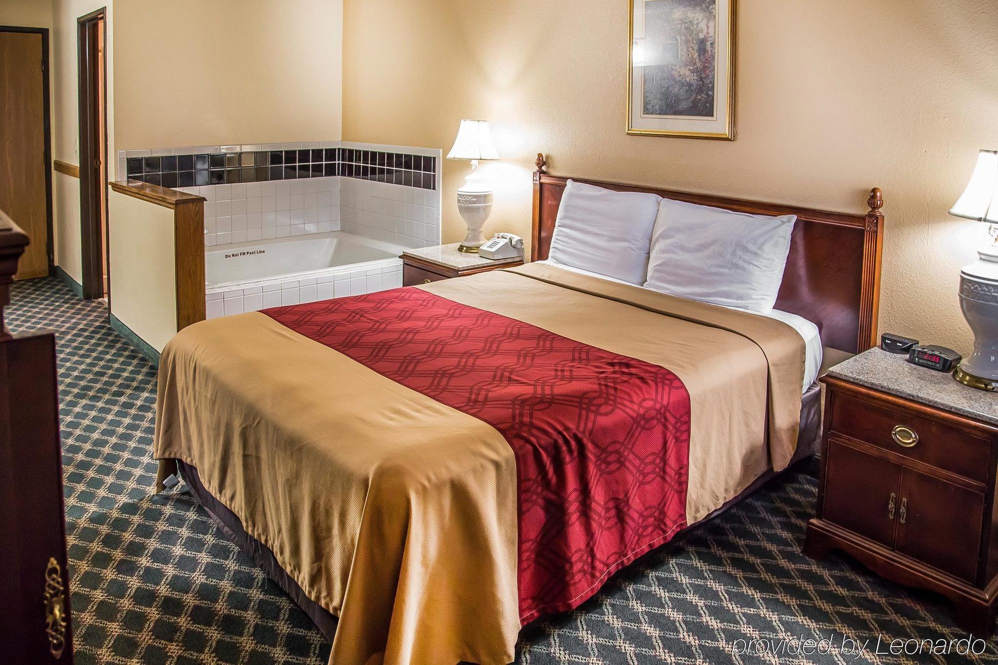 Econo Lodge Сидар-Рапидс Экстерьер фото