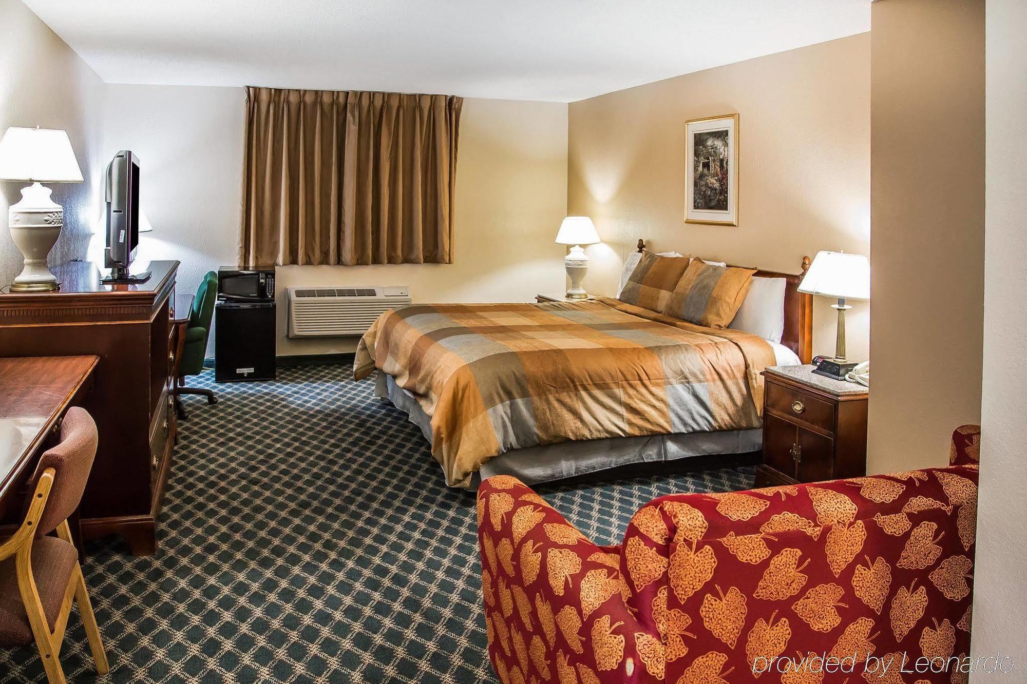 Econo Lodge Сидар-Рапидс Экстерьер фото